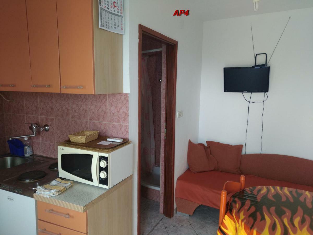 Apartments Sudic 니바이스 외부 사진
